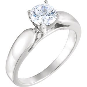 Round-cut Diamond ring with silver band