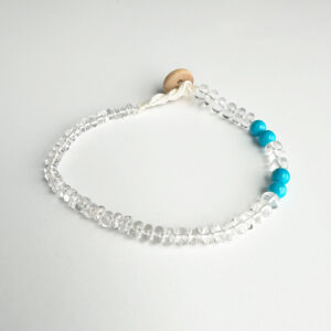 white beryl turquoise bracelet, wearing healing beryl bracelet benefits, turquoise properties, beryl crystal healing